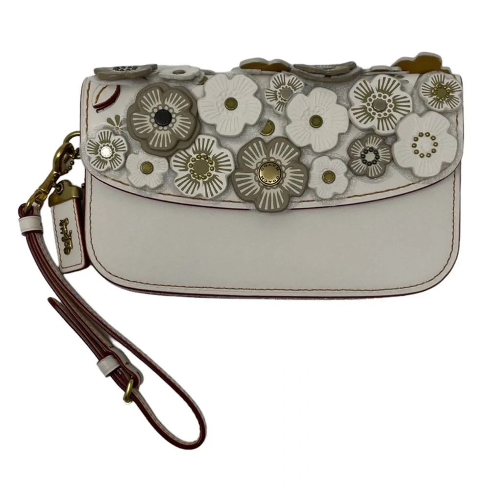 COACH 1941 Tea Rose Clutch Wristlet CHALK NWT